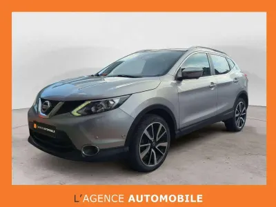Nissan Qashqai 1.2 DIG-T 2WD - PANO - 360 CAMERA