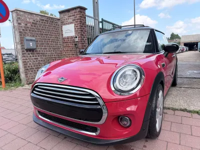 MINI Cooper 1.5 I AUTOMAAT | PANODAK | CRUISE | NAVI