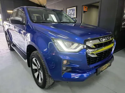 Isuzu D-Max 1.9 Turbo D 4WD LSX / AUTOMATIQUE / CARPLAY / DISTRONIC / ANGLES MORTS / FRONT ASSIST / CAMERA