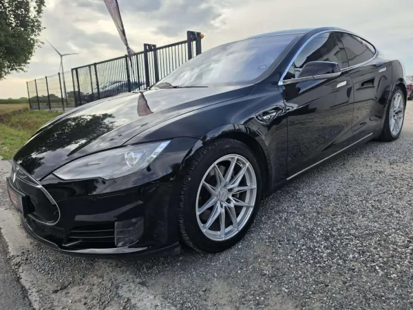 Tesla Model S Model S 70 kWh Dual Motor