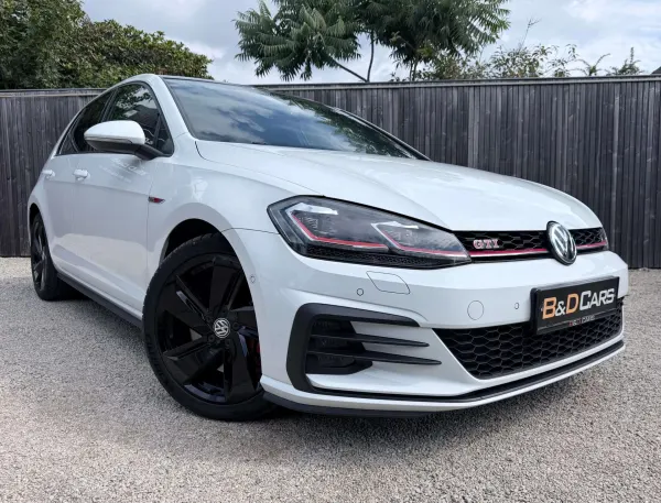 Volkswagen Golf GTI 2.0 TSI  * 245PK * OPENDAK/XENON/ZTLVRW/CARPLAY/CAMERA