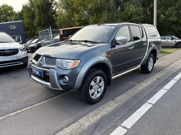 Mitsubishi L200 2.5 DI-D 4WD Intense * entretenu * Belgium car
