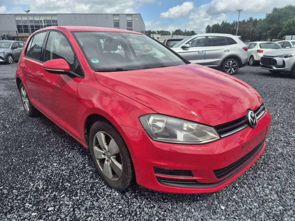 Volkswagen Golf 1.2 TSI Trendline / PROBLEME MOTEUR // DEMARRE FUME //