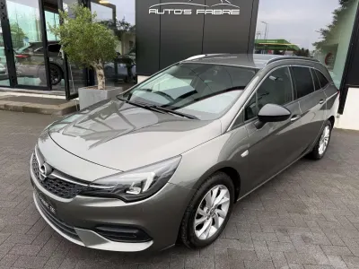 Opel Astra Sports Tourer 1.5 Turbo D 49000km Apple CarPlay
