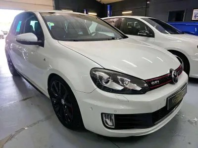 Volkswagen Golf GTI 2.0 TSI ADIDAS DSG BI-XENON PDC DYNAUDIO PARK-ASSIST CAMERA CARNET COMPLET