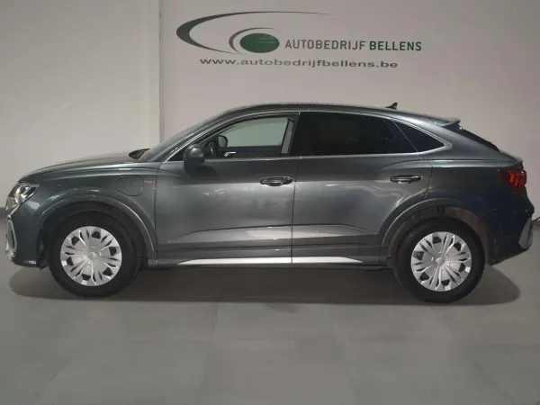 Audi Q3 Q3 Sportback PHEV 45 TFSIe Attraction S tronic (180 kW) NAVI + CAMERA / WINTERSET