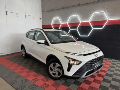 Hyundai Bayon 1.0 T-GDi Hybrid 48V - 100 Initia PHASE 1 SUIVI COMPLET Park & Connect