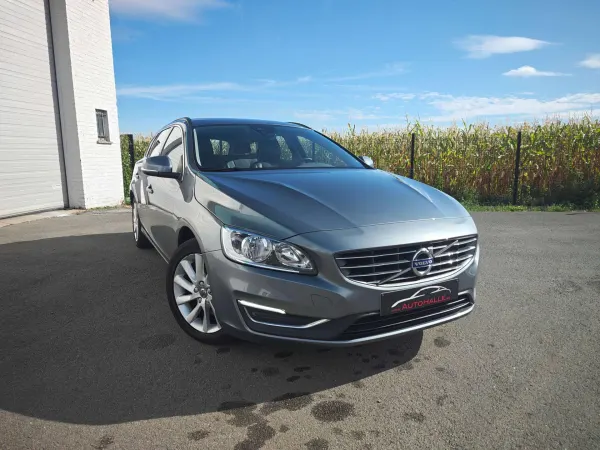 Volvo V60 V60 2.0 D2 Momentum EURO 6 - AIRCO/LEER - 12M GARANTIE