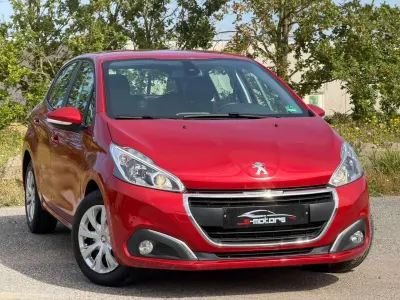 Peugeot 208 * GPS * AIRCO * REG DE VITESSE