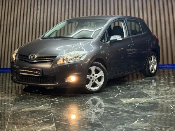Toyota Auris 132 VVT-i Dynamic