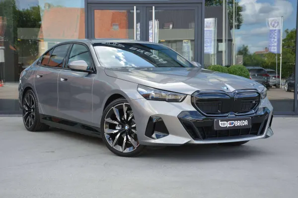 BMW 530 e M-Sport/ACC/HUD/360CAM/Keyless
