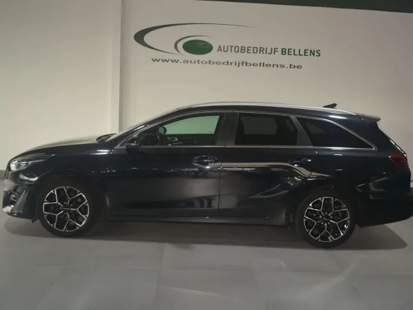 Kia Ceed SW / cee'd SW Ceed SW 1.5 T-GDi GT-Line ISG DCT / NAVI + CAMERA / ADAPTIVE CRUIS . . . .