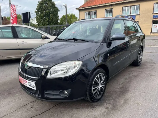 Skoda Fabia 1.4 TDi ***CARNET/CLIM/ATTACHE REMORQUE***