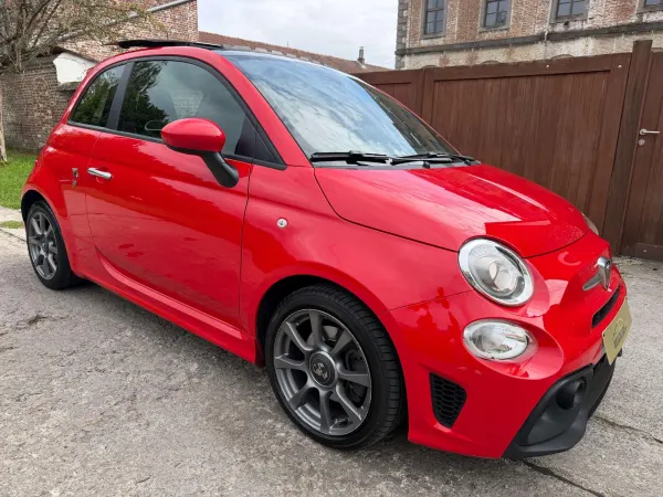 Abarth 595 1.4 T-Jet *TOIT OUVRANT || CLIM || CARPLAY || GPS*
