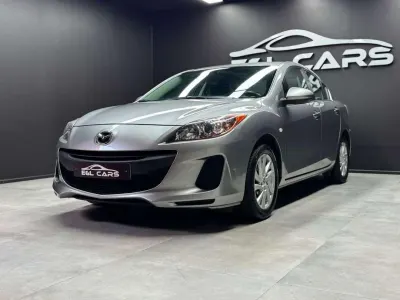 Mazda 3 Réservé