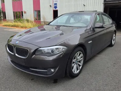 BMW 523 523i