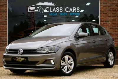 Volkswagen Polo 1.0i Navigation / Park-PDC / Front-Assist / Régulateur / Bluetooth / LED / Jantes / Euro6 / Carnet