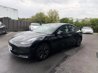 Tesla Model 3 PROPULSION