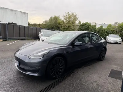 Tesla Model 3 DUAL MOTOR AWD PERFORMANCE