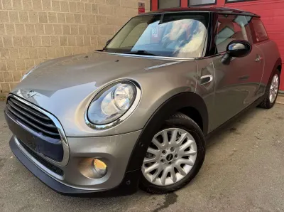 MINI Cooper D 1.5 DA Cooper + NAVI + BOITE AUTO + CLIM