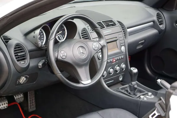 Mercedes-Benz SLK 200 Kompressor PACK-AMG XENON GARANTIE 1AN