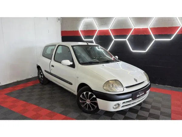 Renault Clio 1.9 dTi II BERLINE RXT PHASE 1