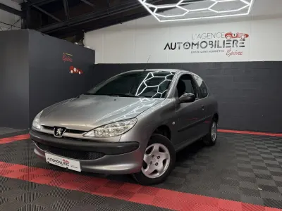 Peugeot 206 1.1i 60 ch Pop Art