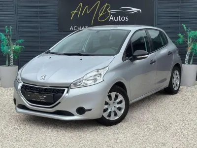 Peugeot 208 1.2i */* REGULATEUR+CARNET+BLUETHOOT*/*
