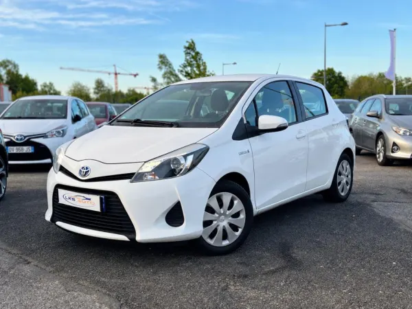 Toyota Yaris III 1.5 HYBRID 100H BUSINESS