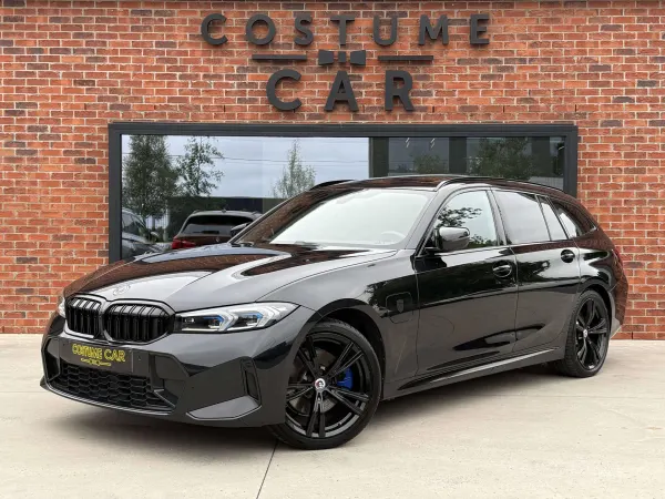 BMW 330 Pack M - Toit ouvrant - Volant chauffant