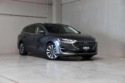 Ford Focus Titanium Vignale l Stuuverw. l Carplay l ACC l DAB l Trekhaak l LED