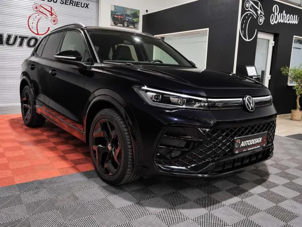 Volkswagen Tiguan Tiguan 1.5 TSI 150 CV / R-LINE / DSG /Full black