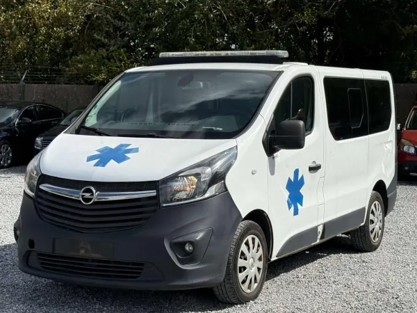 Opel Vivaro 1.6 CDTi - AMBULANCE - ÉQUIPE OK