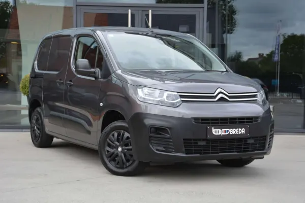 Citroen Berlingo 1.2 PureTech M/trekhaak/3 zitplaatsen