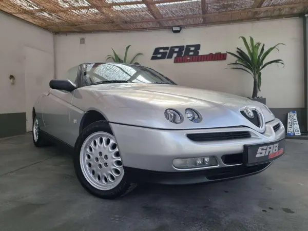 Alfa Romeo Spider 2.0i Lusso