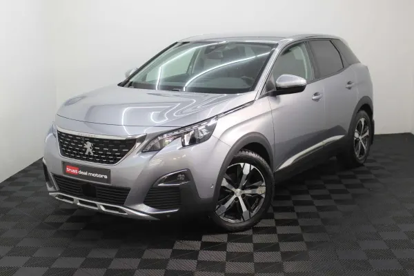 Peugeot 3008 3008 1.2 PureTech Allure *