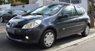 Renault CLIO III 1.2 16V 75CH AUTHENTIQUE 3P