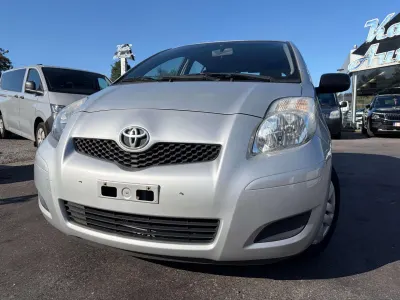Toyota Yaris 1.0i VVT-i *AIRCO*CARNET COMPLET*