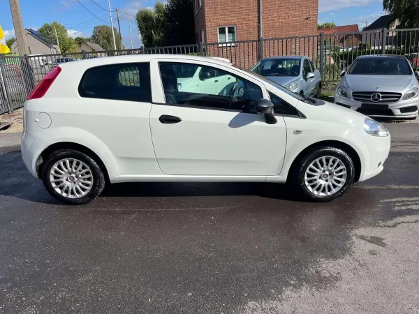 Fiat Punto 1.2i *** CLIM/GARANTIE 12 MOIS ***