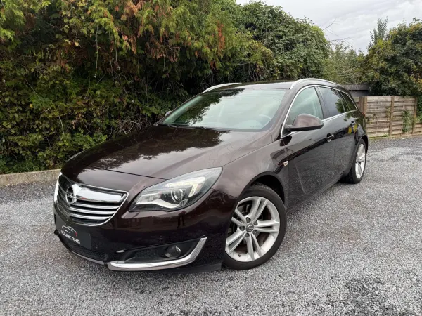 Opel Insignia Sports Tourer 2.0 CDTi * XENON * GPS