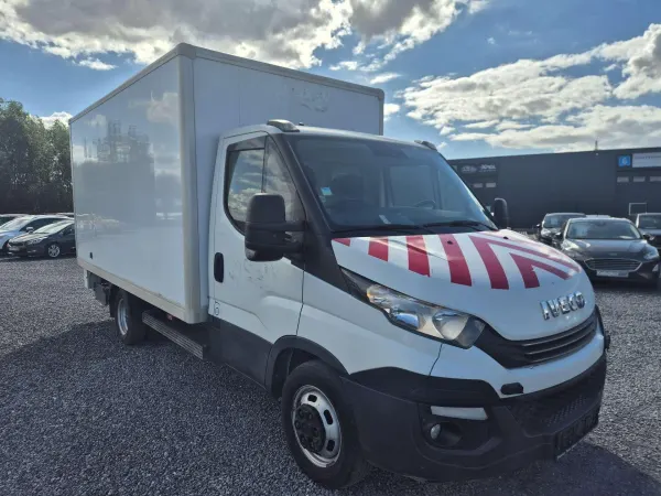 Iveco Daily 35C14D 2.3 Turbo VGT Hi-Matic / Marchand ou Export