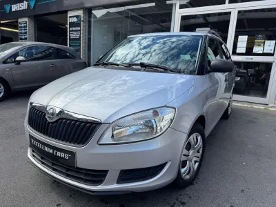 Skoda Fabia SW 1.2 TSI Airco Vitres Elect  Carnet Garantie