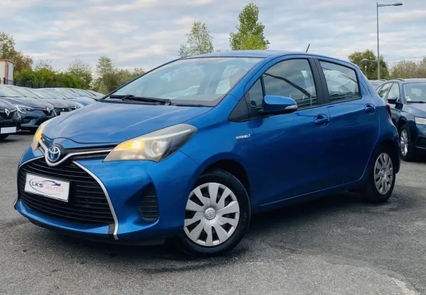 Toyota Yaris III 1.5 HYBRID 100H BUSINESS