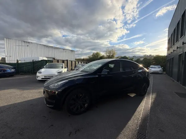 Tesla Model Y DUAL GRANDE AUTONOMIE AWD