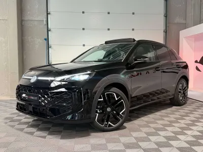 Volkswagen T-Roc NEUVE/NIEW 1.5 eTSI mHEV R-Line DSG, Toit Ouvrant, Car-Play, Camera de recul