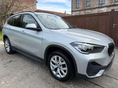 BMW X1 1.5iA sDrive18 OPF *PANO || GPS || LED || CRUISE*