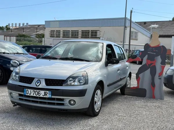 Renault CLIO II 1.2 16V 75CH AUTHENTIQUE 5P