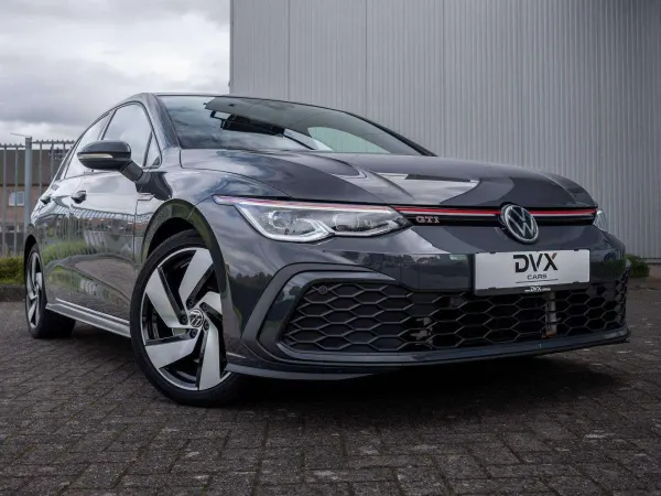 Volkswagen Golf GTI Pano/IQ LED/Navi/12m Garantie