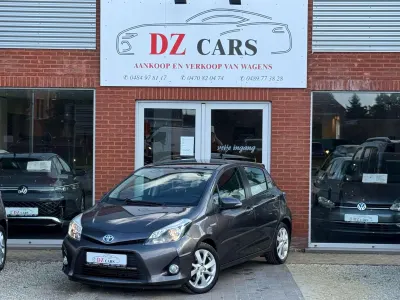 Toyota Yaris HYBRID 1.5I 75PK |✅NAVIGATIE | KEY LESS GO + START | PANO DAK | CAMERA | BLUETOOTH | LED |