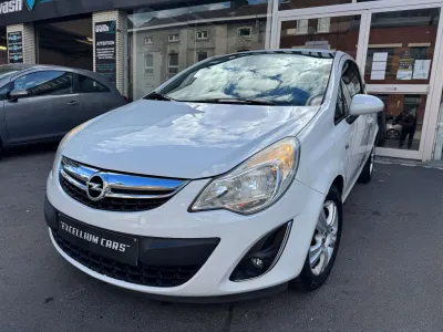 Opel Corsa 1.2i ecoFLEX Cosmo Start/Stop Jante Airco Tres Propre Garantie